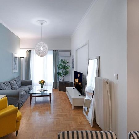 Spacious City Center Apartment Атина Екстериор снимка