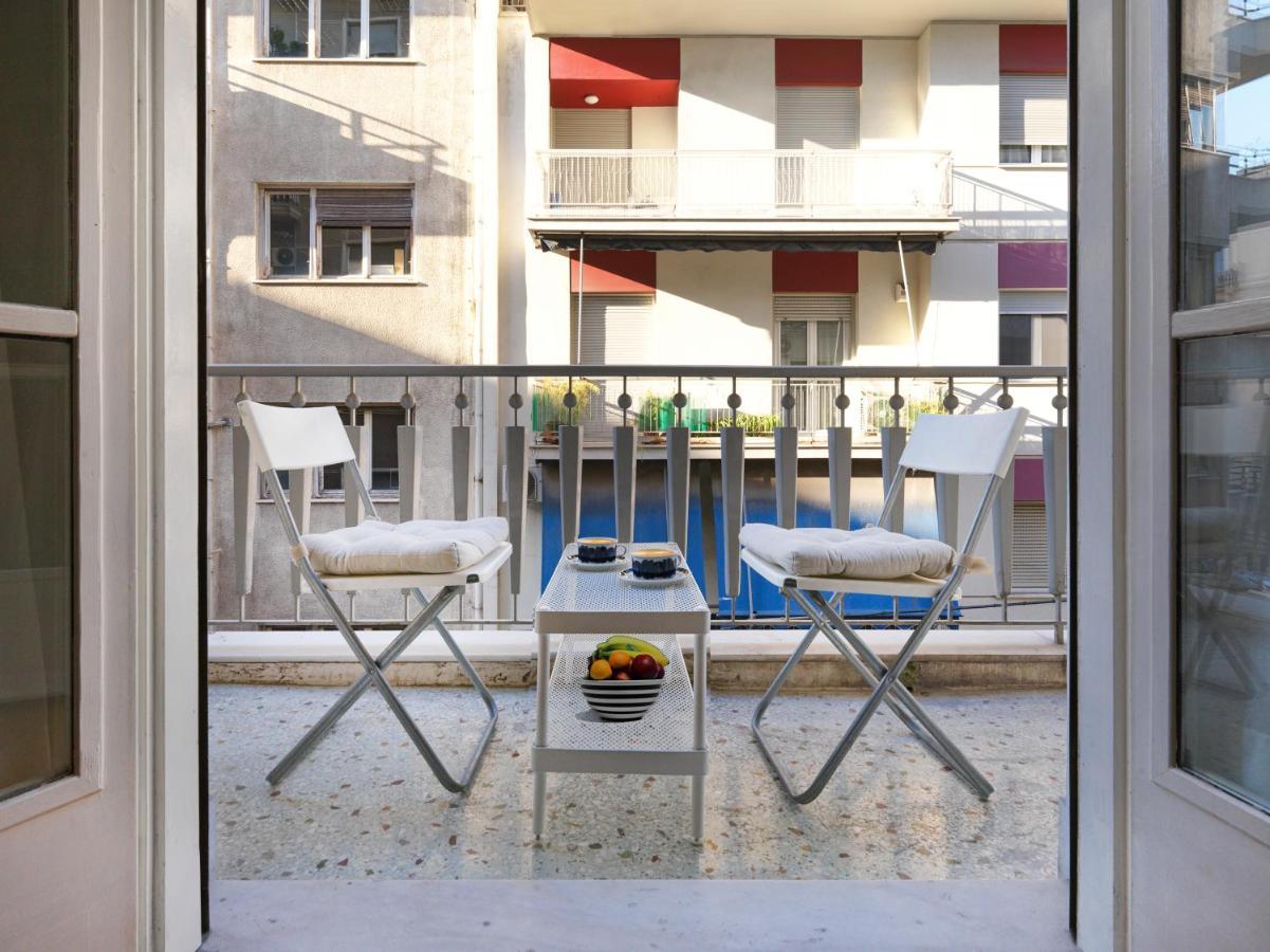 Spacious City Center Apartment Атина Екстериор снимка