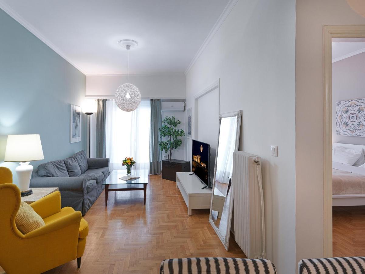 Spacious City Center Apartment Атина Екстериор снимка